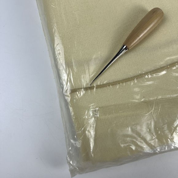 Vtg Oval Tablecloth Pale Yellow Cream Colorisma By Kemp & Beatley 60”X 105” NOS - Picture 8 of 9